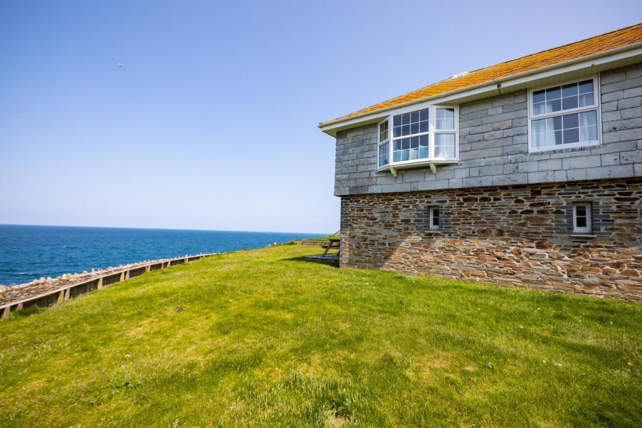 Gulland Villa Порт Айзък Екстериор снимка